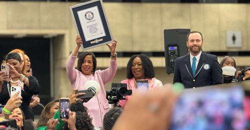 Alpha Kappa Alpha Sorority, Incorporated® Sets Guinness World Record at 71st Boule in Dallas, Texas!